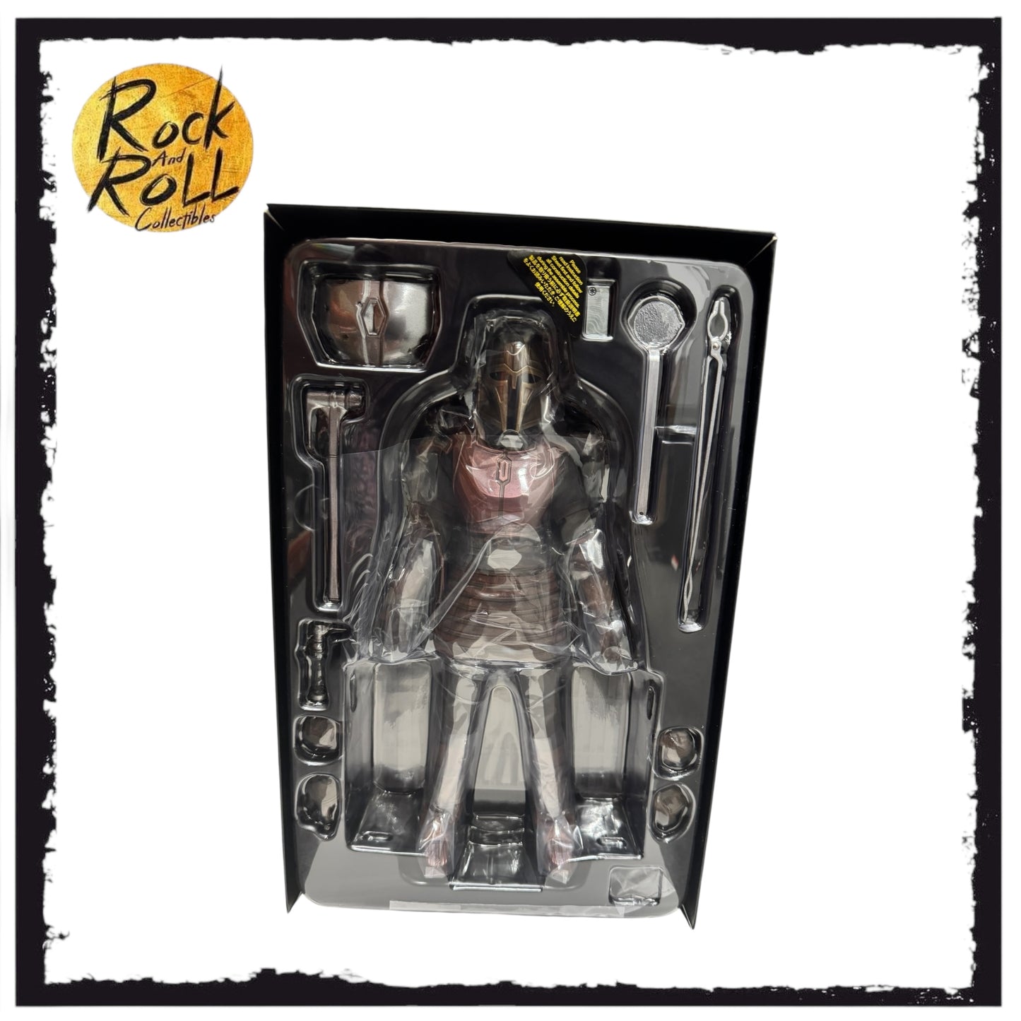 Hot Toys - Star Wars The Mandalorian - The Armorer TMS044 1/6 Scale Collectible Figure Exclusive