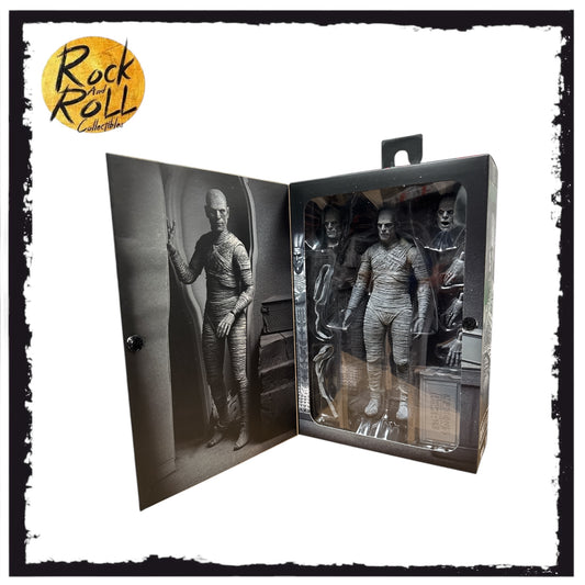 Universal Monsters - 7 Scale Action Figure - Ultimate Mummy (Black & White)